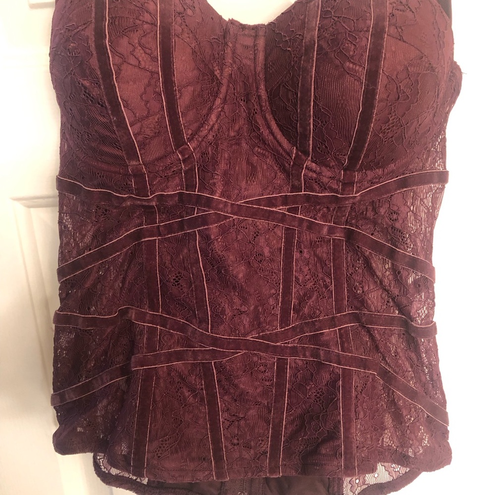 Charlotte Russe Red Fitted Bustier Camisole - Picture 2 of 5